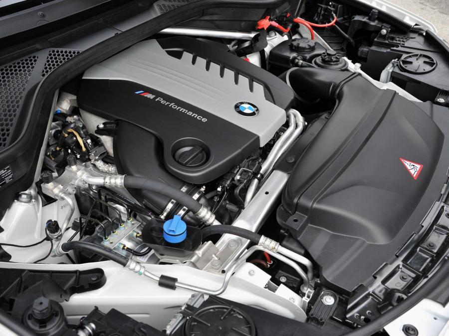  BMW X5 M50d 2013 года  (фото 4 из 12)